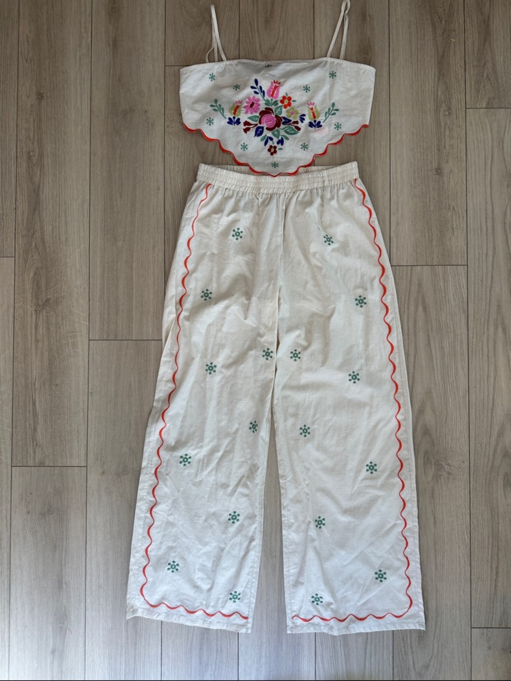 NWT Mixology W.A.P.G Cleo Scarf top and Pants Set Size Large
